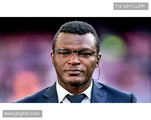 足球明星化身老爷子挑战传统形象引发热议与关注