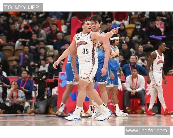 2017年CBA季后赛上海队对阵新疆队精彩回顾与赛况分析 2017年CBA季后赛上海队对阵新疆队精彩回顾与赛况分析