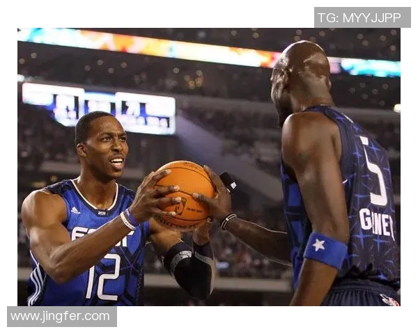 当红明星与篮球巨星的浪漫邂逅揭示了娱乐与体育的奇妙交汇